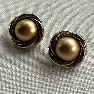 Vintage Gold Tone Knot Clip-On Earrings with Faux Pearl – 1 Inch